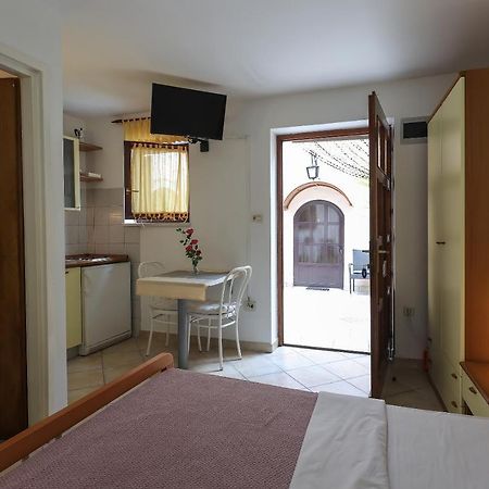 Casa Di Nives Apartment Krk Town Bagian luar foto