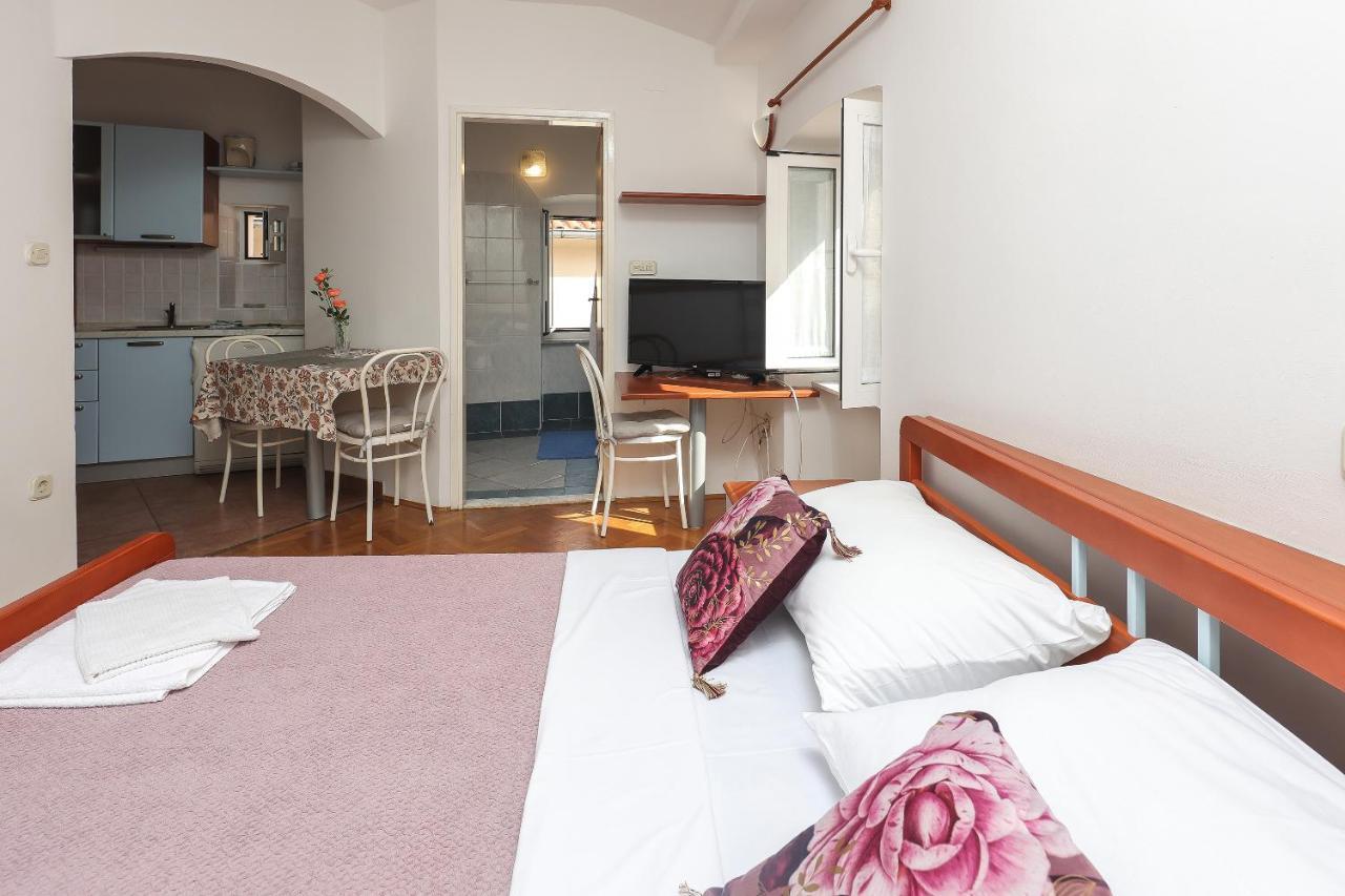 Casa Di Nives Apartment Krk Town Bagian luar foto